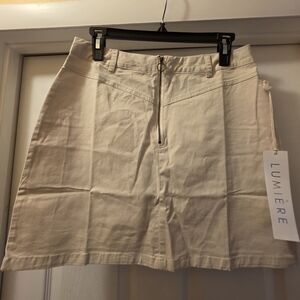 NWT Lumière Off-White Zippered Skirt